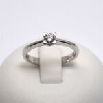Anello Solitario con Diamante 0.23ct e Laterali 0.03ct Giorgio Visconti