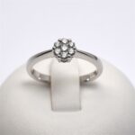 Anello a Fiore in Oro e Diamanti 0.22ct Giorgio Visconti
