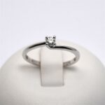 Anello Solitario Valentino in Oro e Diamante 0.10ct Giorgio Visconti