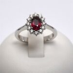 Anello in Oro Lady Kate con Rubino 0.81ct e Diamanti 0.32ct Giorgio Visconti