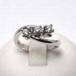 Anello in Oro Trilogy di Diamanti 0.32ct Intrecciato Giorgio Visconti