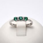 Anello Oro Trilogy Smeraldi 0.27ct e Diamanti 0.03ct Giorgio Visconti