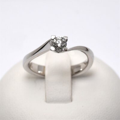 66 solitario diamante anello prezzo oro bianco giorgio visconti ab preziosi balzano proposta matrimonio gioielleria bari AB15286B