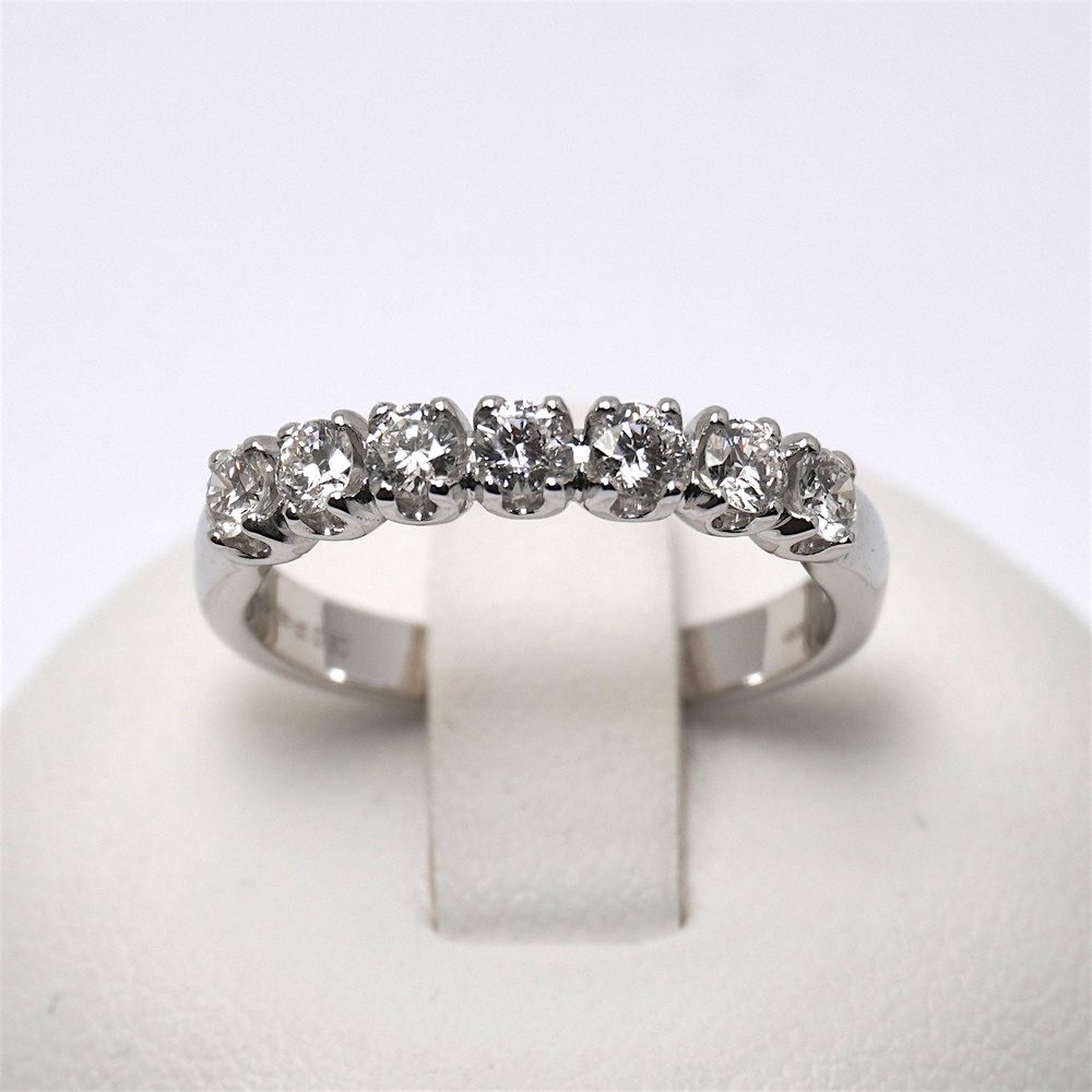 9-veretta-oro-bianco-anello-diamanti-prezzo-giorgio-visconti-gioielli-donna-ab-preziosi-balzano-gioielleria-bari-AB16007E.jpg Anello Veretta Sette Diamanti 0.60ct Giorgio Visconti - immagine 1