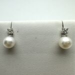 Orecchini Lobo Diamanti con Perla Pendente Giorgio Visconti