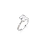 Anello Zircone Taglio Cuscino e Contorno sul Gambo in Argento Donna Amen