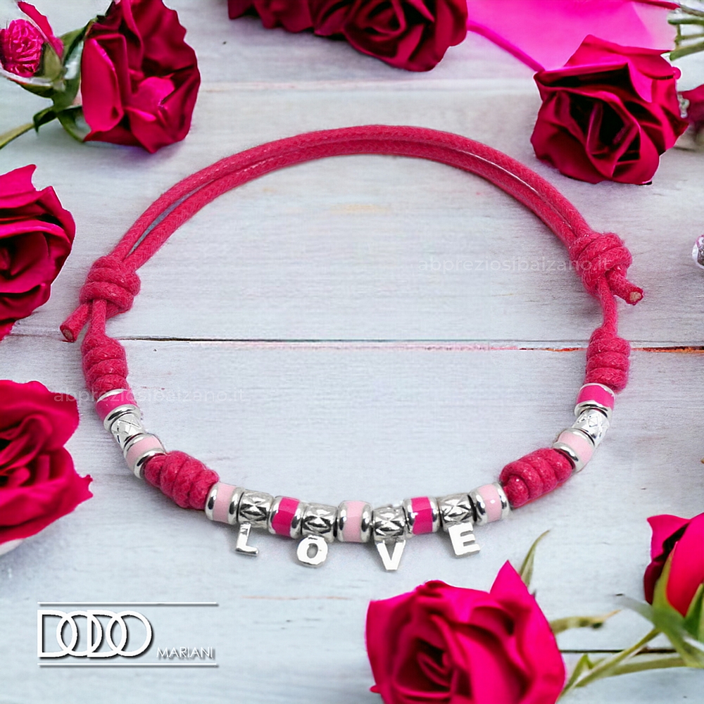 san-valentino-2024-idea-regalo-dodo-mariani-bracciale-argento-love-amore-gioielli-ab-preziosi-balzano.jpg Bracciale LOVE in Argento 925 firmato Dodo Mariani - immagine 1